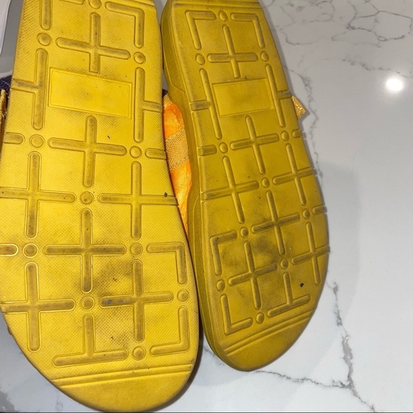 Beyond the edge of the world Mens size 6-7 - Picture 7 of 8